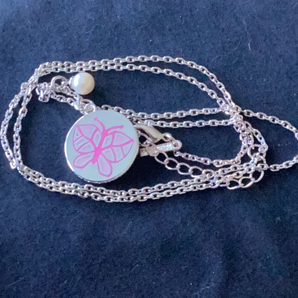 🦪 Vantel Pearls Butterfly Necklace N9142